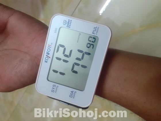 Konfort 55G Wrist Blood Pressure Monitor